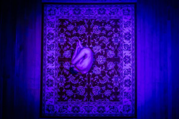 Cena da peça 'Sidarta', baseada no romance de Hermann Hesse. Foto: Marcela Casarin