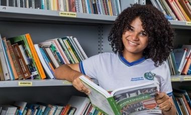 Ilustração de O longo caminho do PNLD até chegar aos leitores