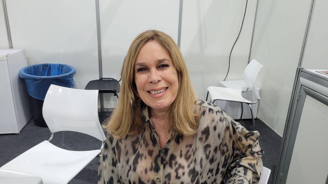 A historiadora fez palestra nesta quinta, dia 9, na Bienal. Sua facilidade em facilitar a compreensão do público, torna-a uma das maiores difusoras da História no Brasil