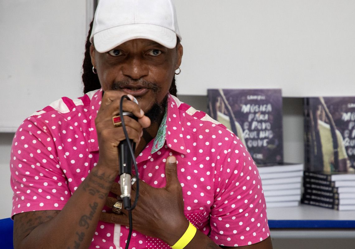 “Essa experiência é uma grande troca porque falo sobre a minha vida e estou conhecendo a vida de tantas pessoas que podem ter seus erros recuperados pela arte